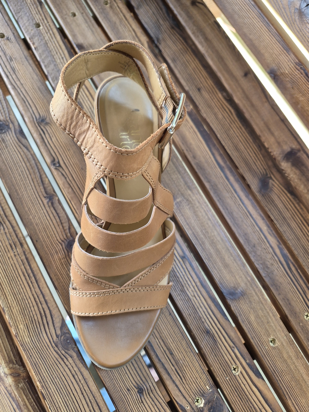 Women's Tan Strappy Sandals. franco Sarto